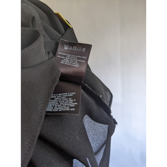 Maeve black sleeveless blouse, sz 4. Slouchy, tiered, high low, hook & eye front - Picture 12 of 12